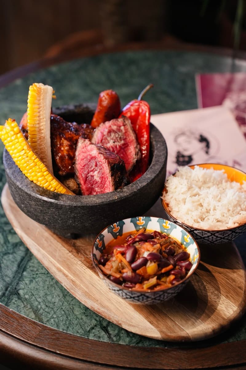 Molcajete Tierra bij Morena